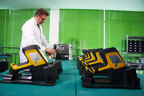 1575961594211419.jpg 精益求精的調試.jpg